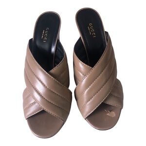 Gucci Women's Tan Leather Sandals